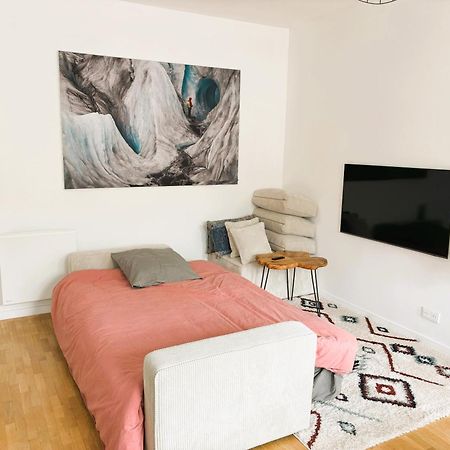 Le Boudoir - 2 Pieces Et Parking Apartment Le Plessis-Robinson Exterior photo