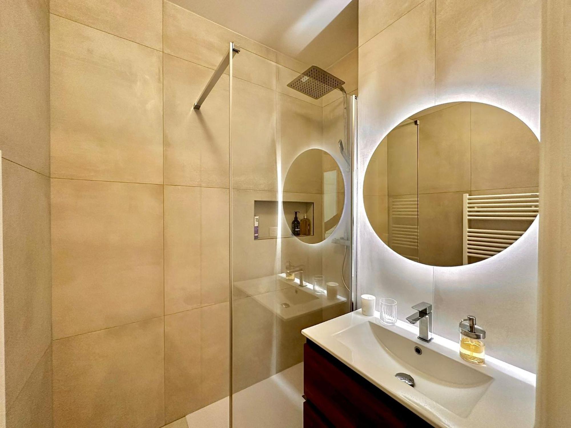 Le Boudoir - 2 Pieces Et Parking Apartment Le Plessis-Robinson Exterior photo