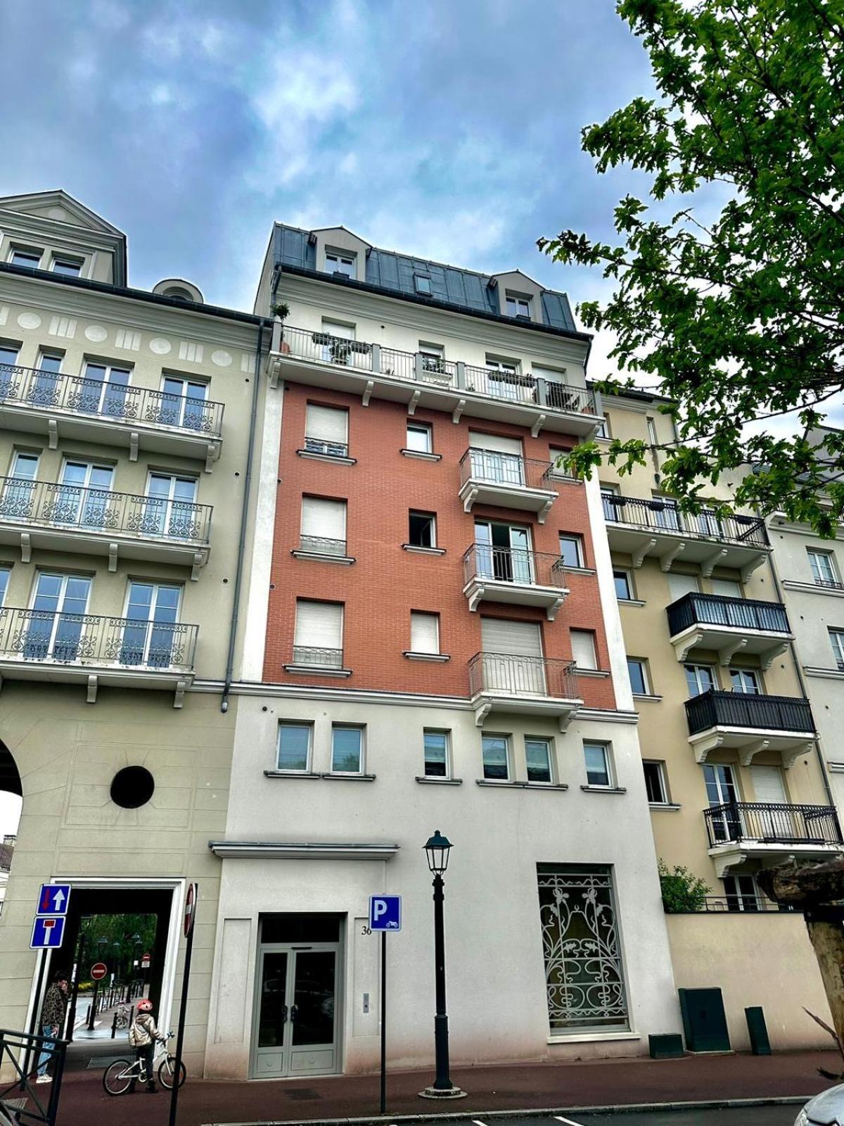 Le Boudoir - 2 Pieces Et Parking Apartment Le Plessis-Robinson Exterior photo
